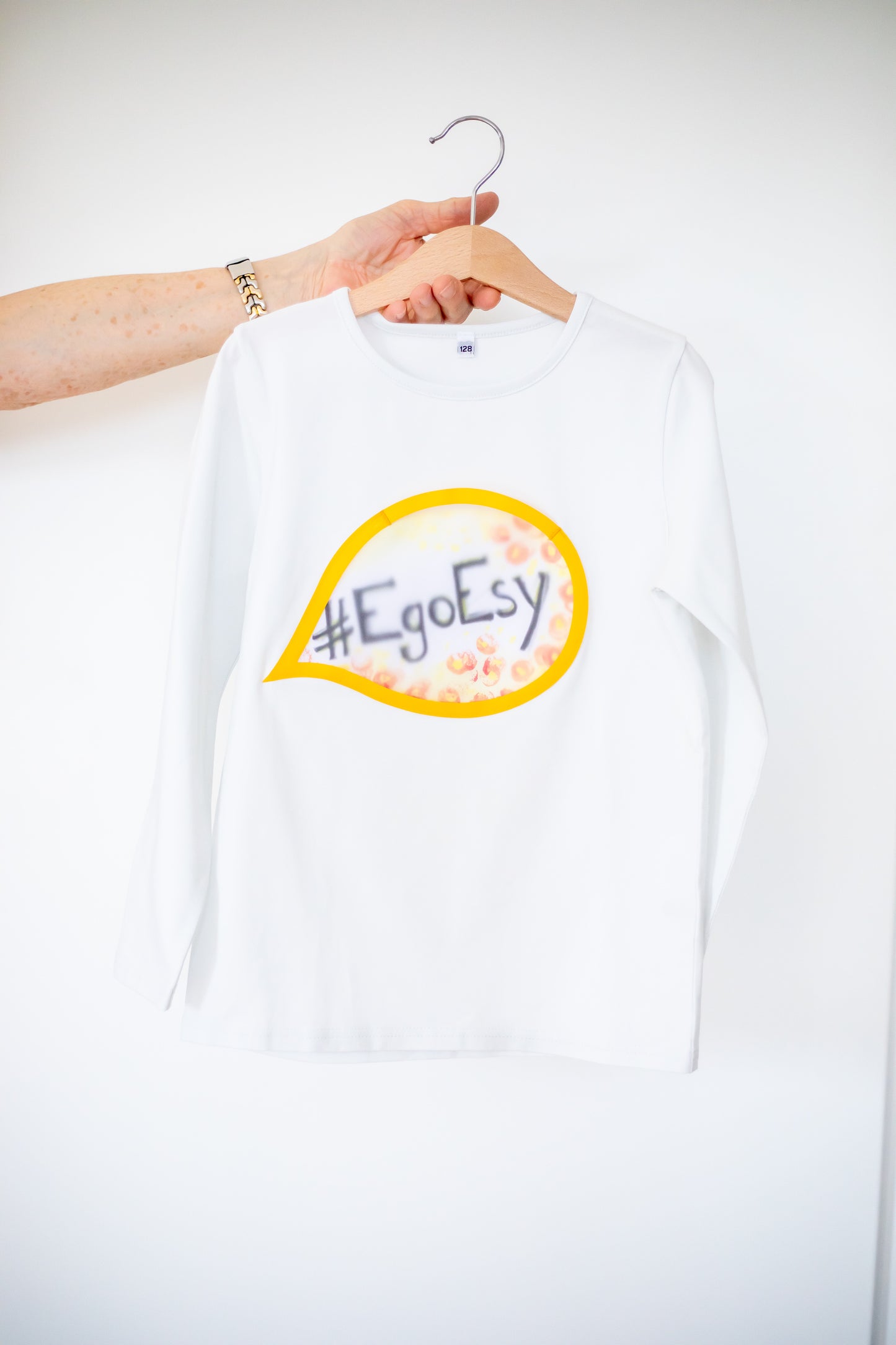 EgoEsy Shirt für Kinder und Jugendliche. Eigene Kunstwerke und Botschaften individuell und nachhaltig im Shirt tragen! #egoesy